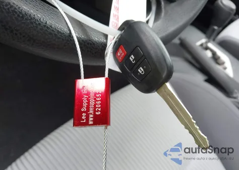 2014 Toyota Rav4 Xle from USA, damaged, VIN JTMWFREV2EJ018826